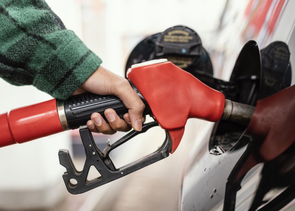 ASTUCES-RÉDUIRE-CONSOMMATION-CARBURANT